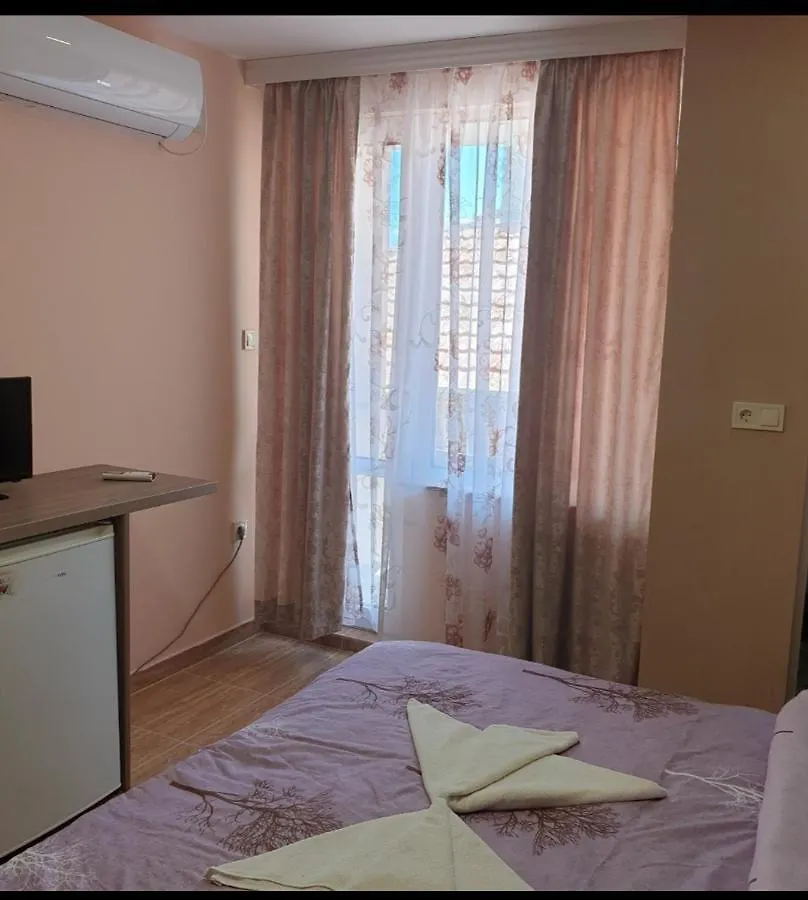 Къща За Гости Оазис 0*, Pomorie