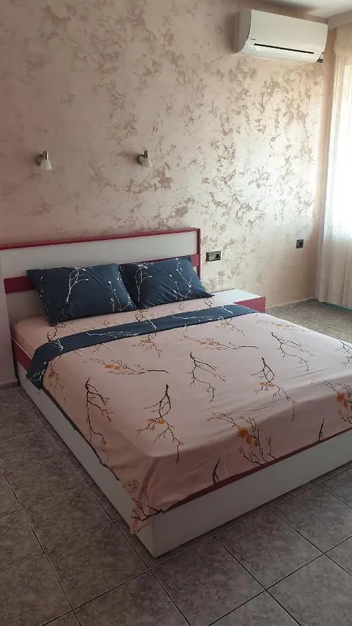Къща За Гости Оазис 게스트하우스 포마리